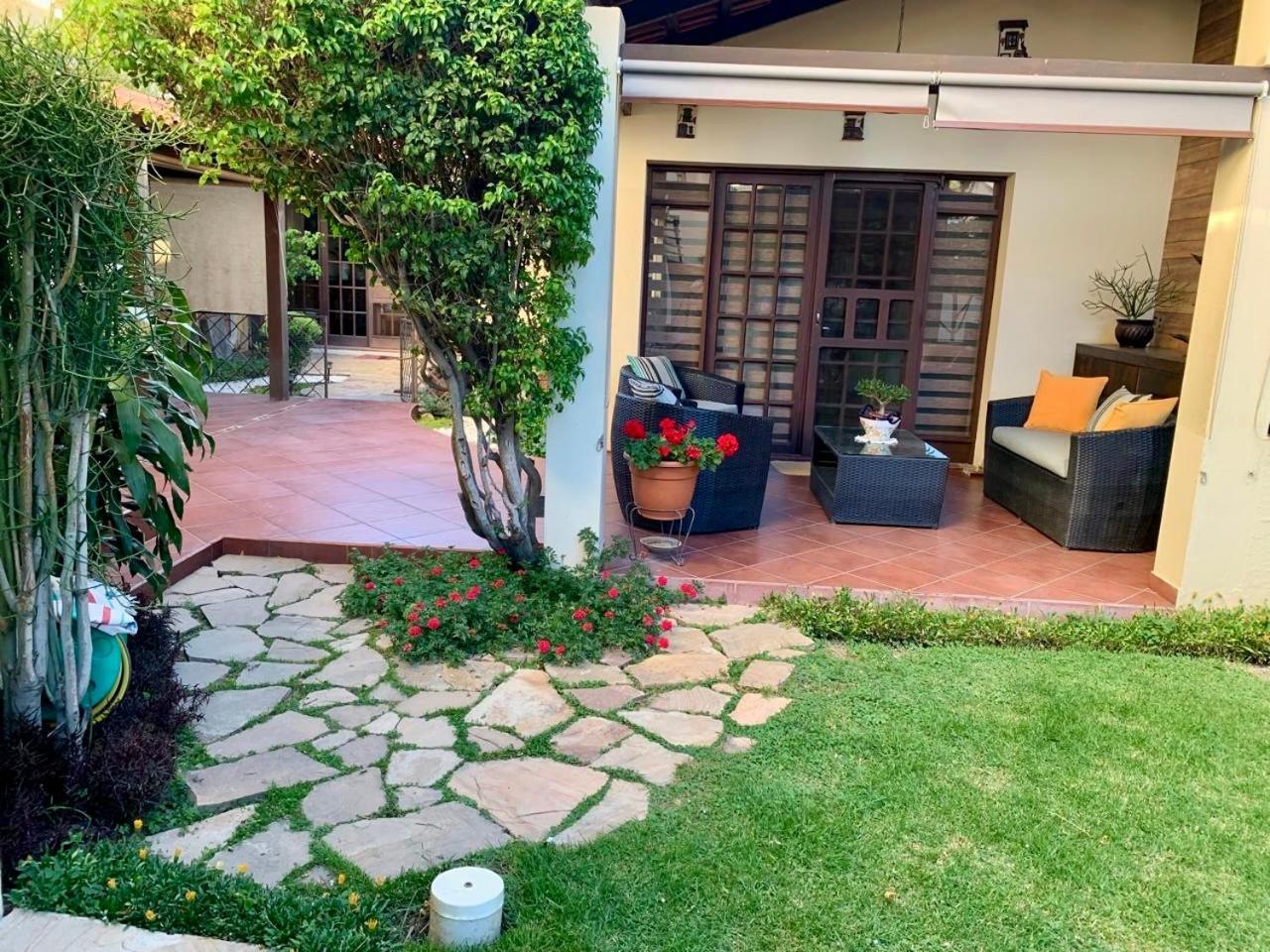 Apartamento Con Jardin Cochabamba Exterior photo