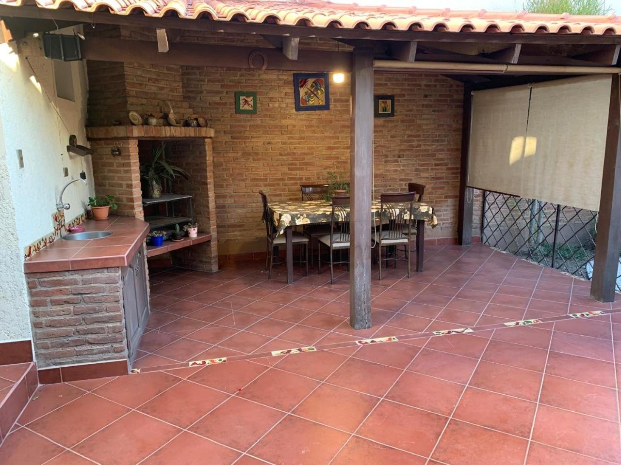 Apartamento Con Jardin Cochabamba Exterior photo