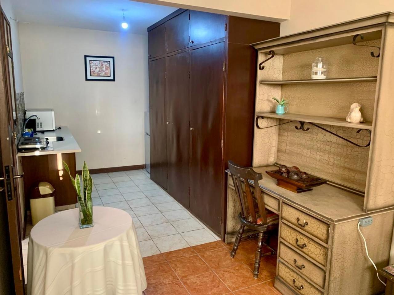 Apartamento Con Jardin Cochabamba Exterior photo